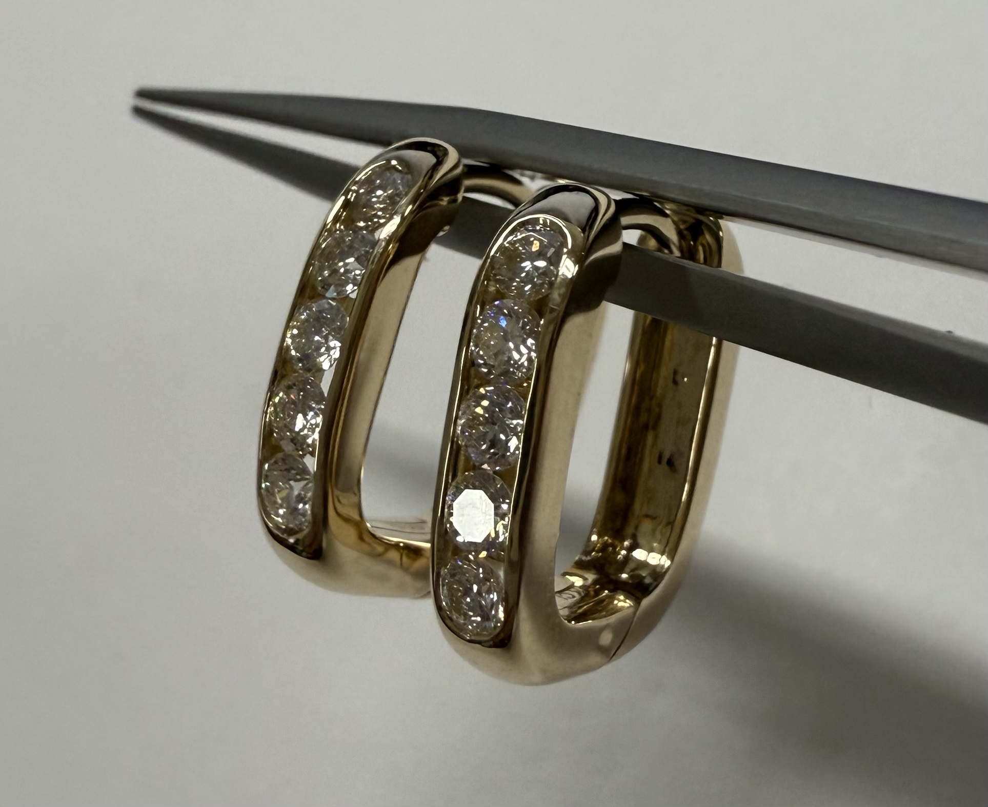 14k Yellow Gold Genuine .51 Cttw Round Brilliant Cut Diamond Oval Shaped Hoop Earrings - Image 20