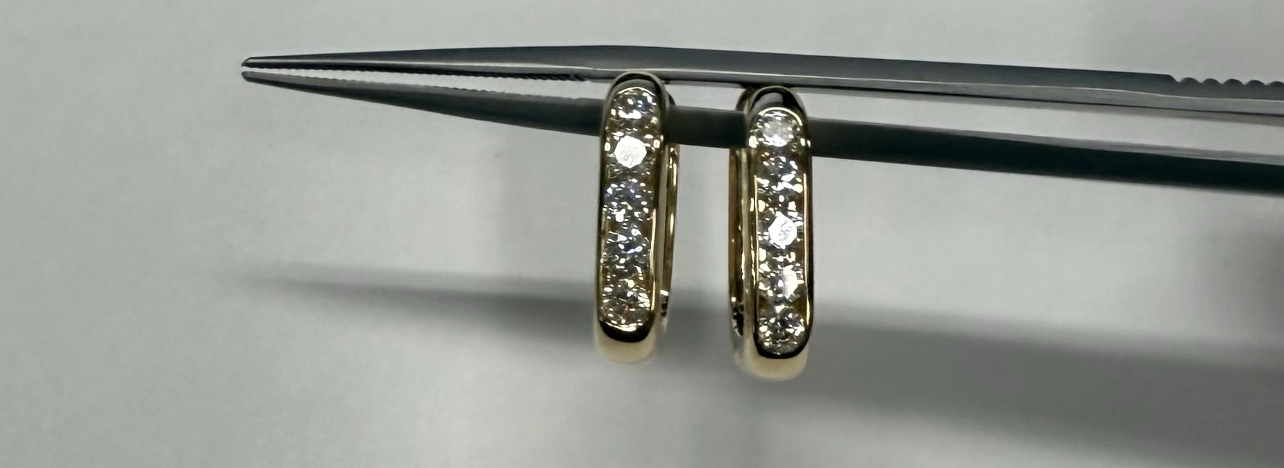 14k Yellow Gold Genuine .51 Cttw Round Brilliant Cut Diamond Oval Shaped Hoop Earrings - Image 21