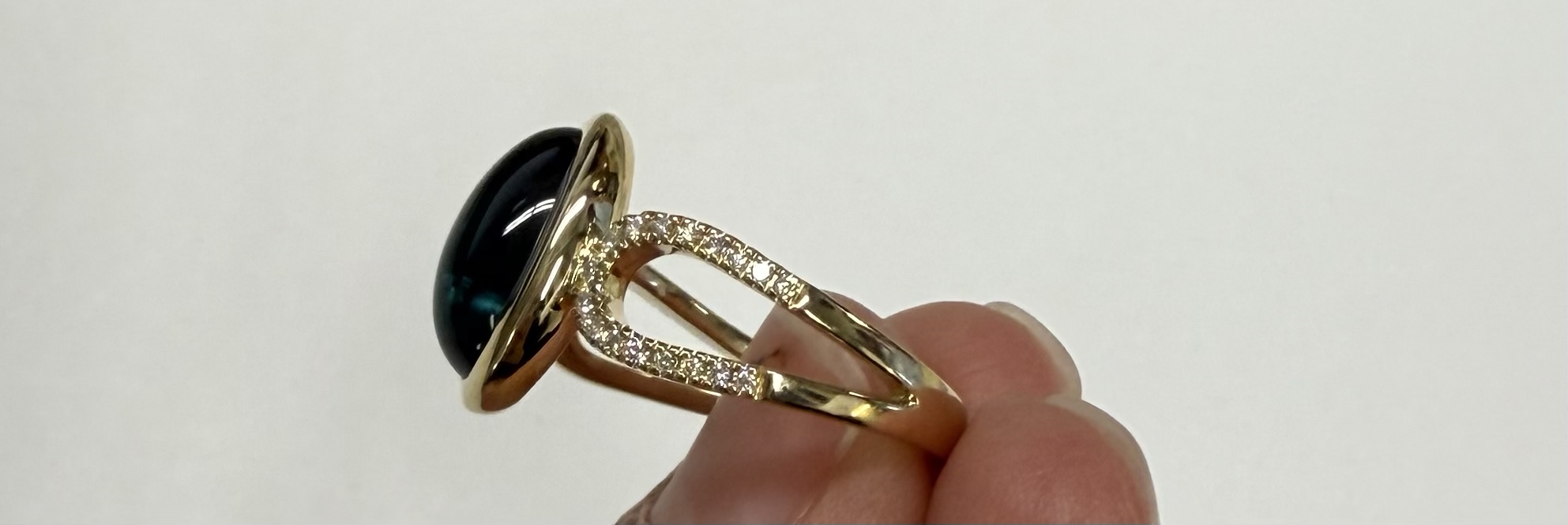 14k Yellow Gold Genuine Bezel Set 4.60 Cttw London Blue Topaz & Diamond Ring - Image 8