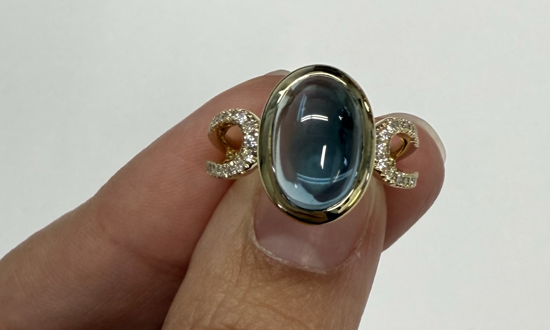 14k Yellow Gold Genuine Bezel Set 4.60 Cttw London Blue Topaz & Diamond Ring - Image 6