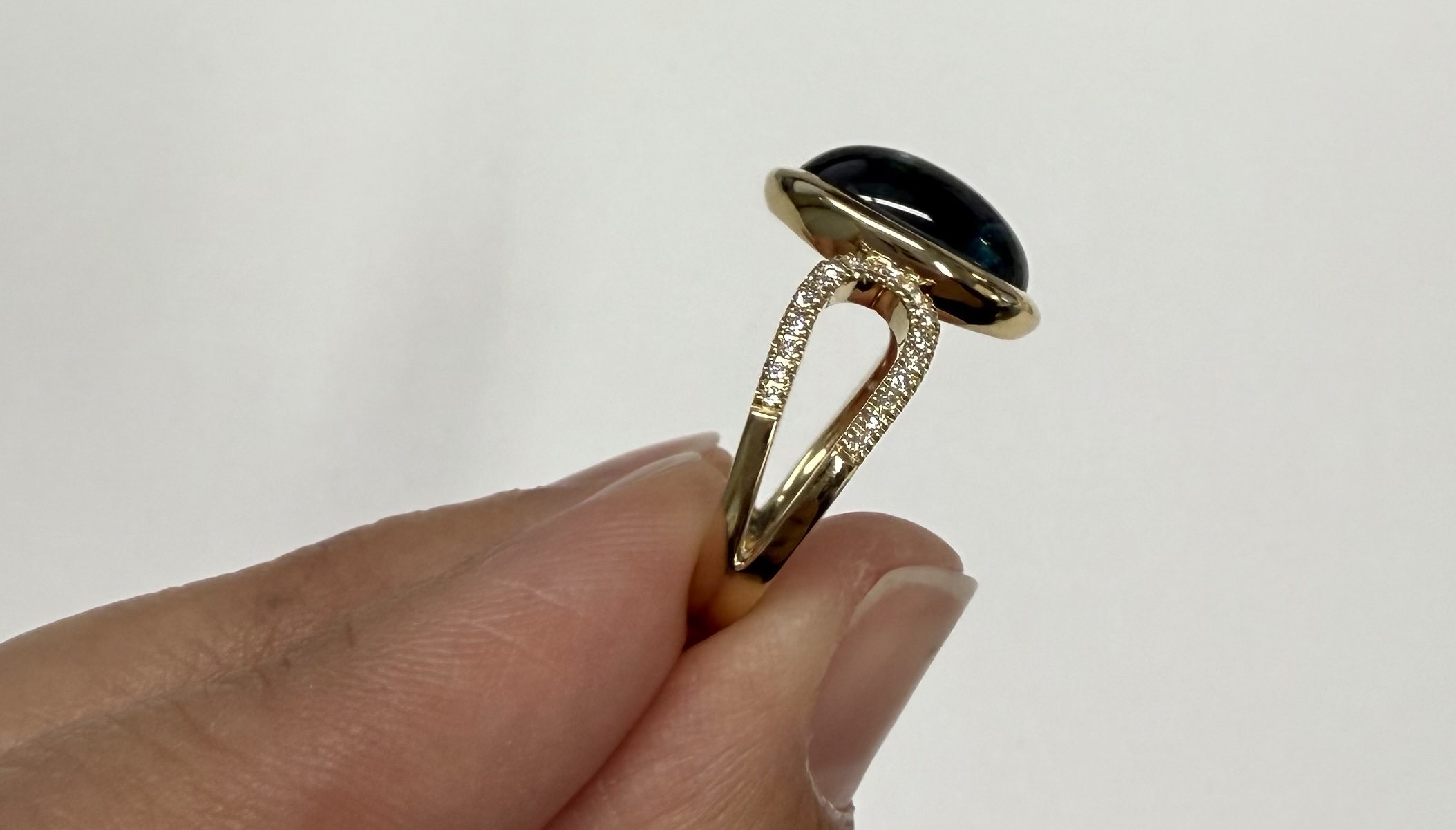 14k Yellow Gold Genuine Bezel Set 4.60 Cttw London Blue Topaz & Diamond Ring - Image 5