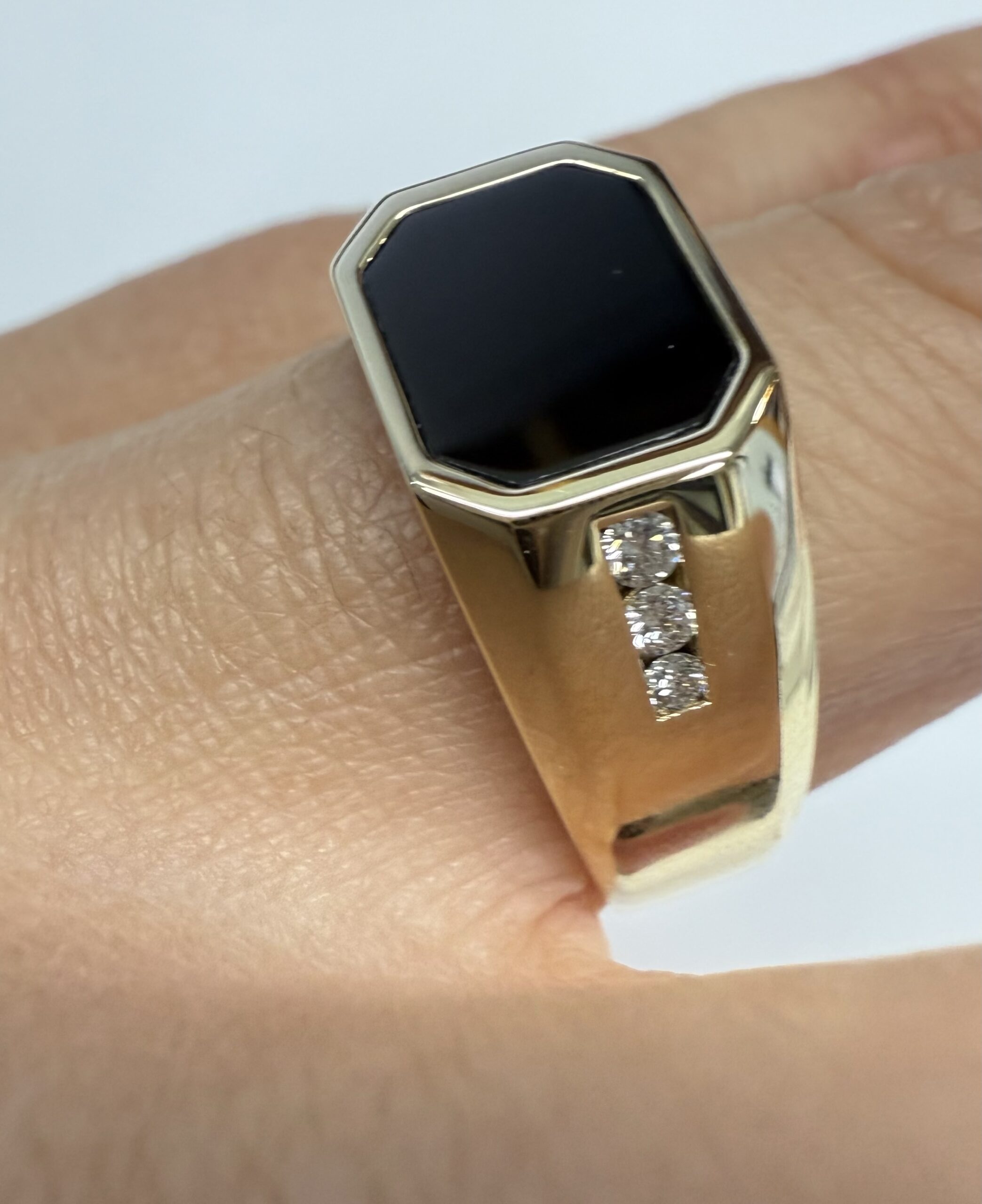 Gent's 14k Yellow Gold Genuine .71 Cttw Onyx & Diamond Ring - Image 16