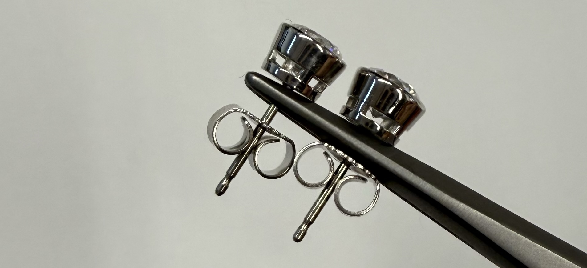 14k White Gold Genuine 1.08 Cttw Laboratory Grown Round Brilliant Cut Diamond Bezel Set Stud Earrings - Image 3