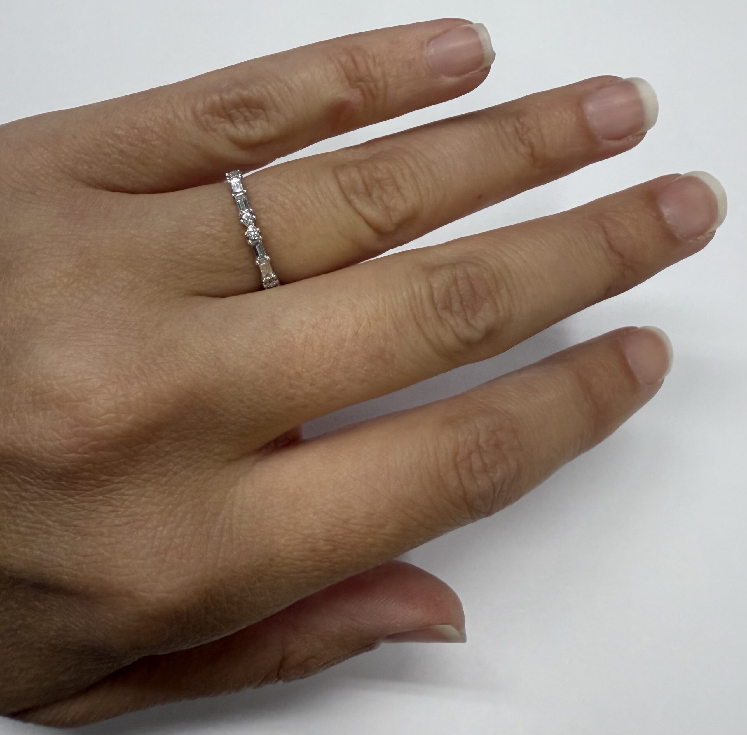 14k White Gold 14 Stone Genuine .40 Cttw Round Brilliant Cut Diamond & Diamond Baguette Band - Image 14