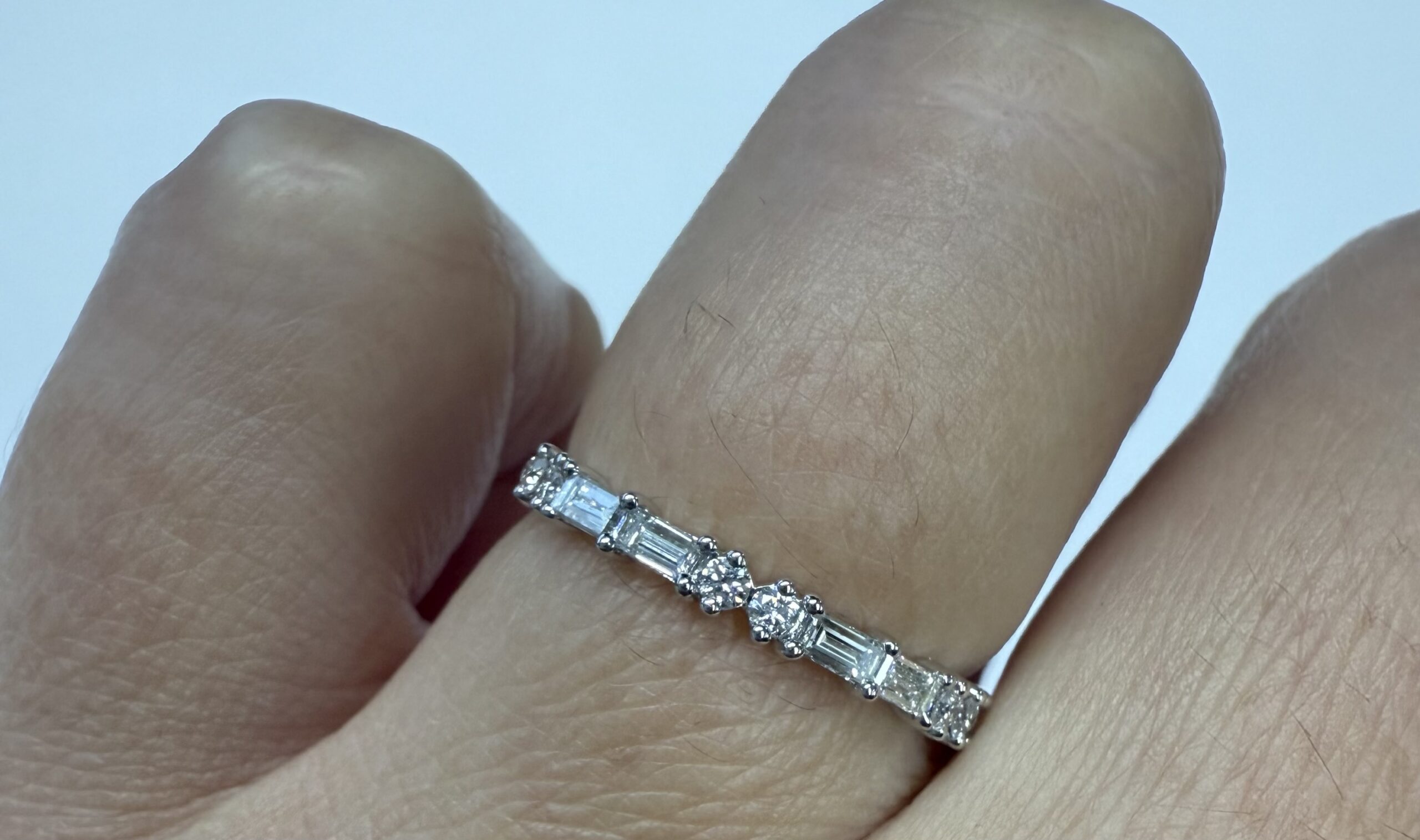 14k White Gold 14 Stone Genuine .40 Cttw Round Brilliant Cut Diamond & Diamond Baguette Band - Image 4