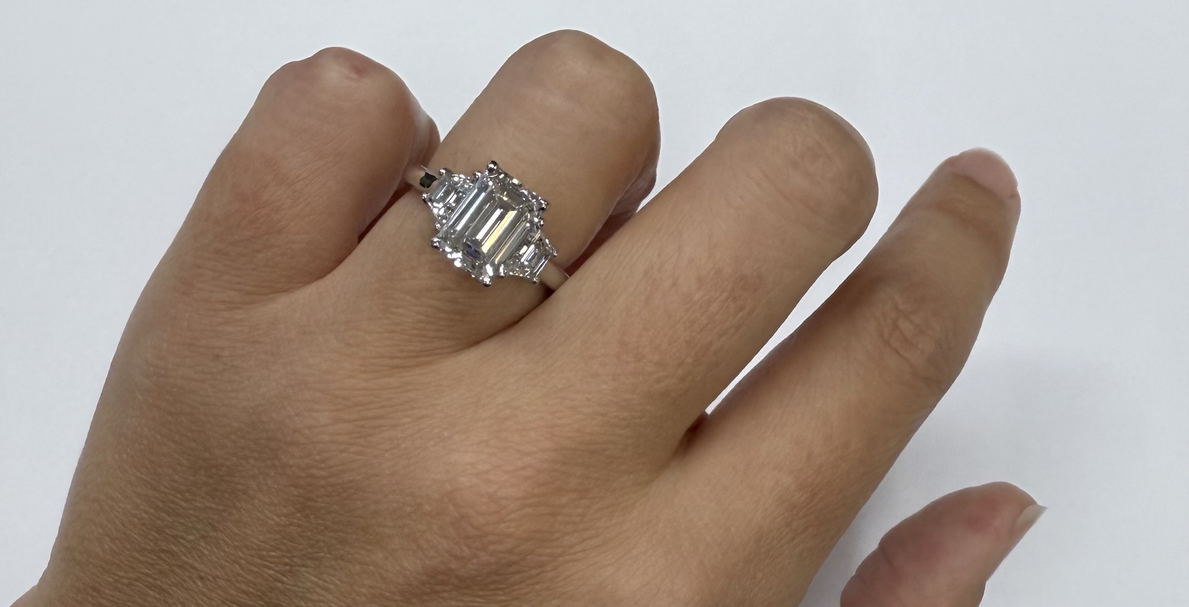 Custom Made Platinum IGI Certified Genuine 3.07 Carat Laboratory Grown Emerald Cut Diamond & Trapezoid Ring - Image 7