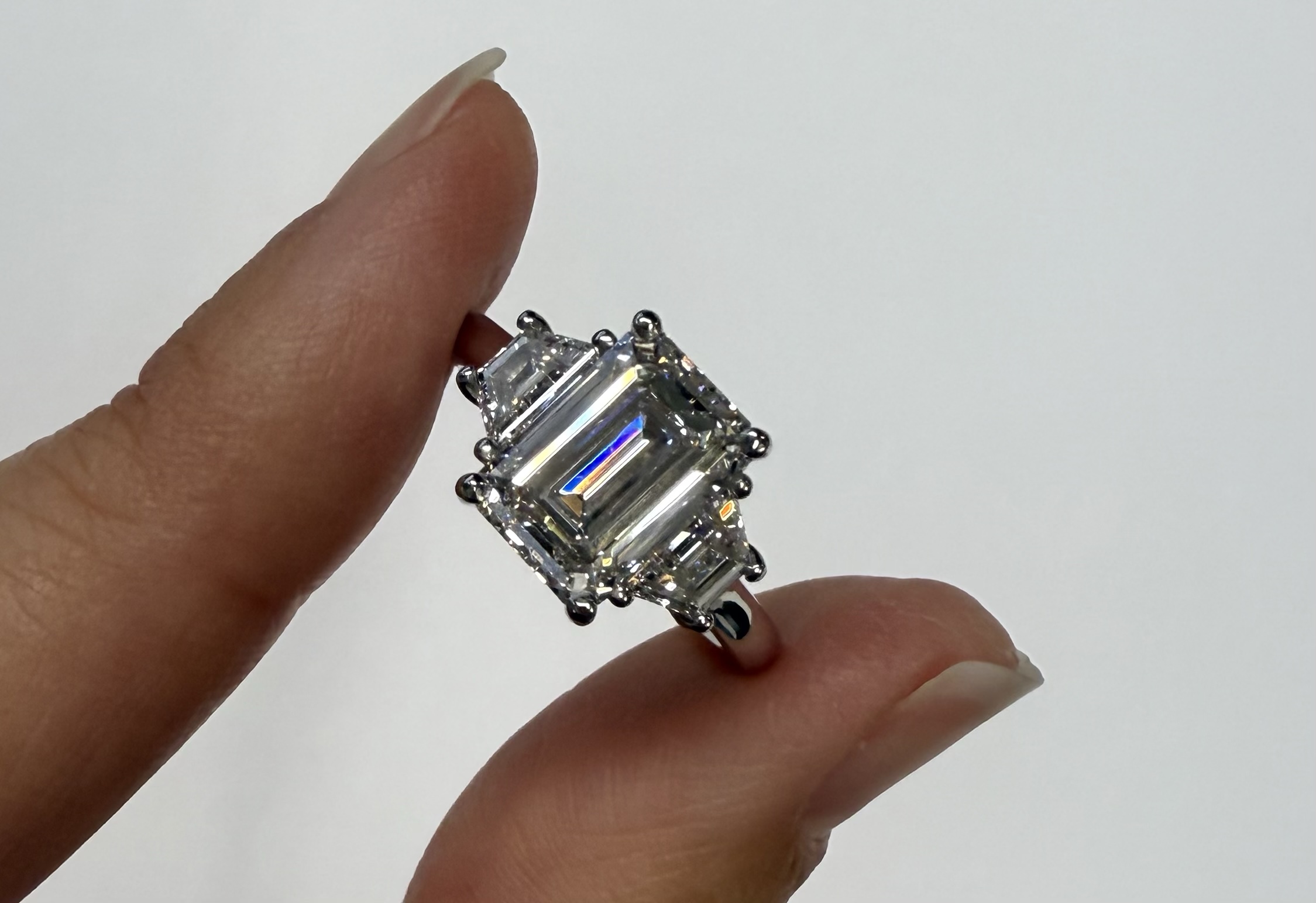 Custom Made Platinum IGI Certified Genuine 3.07 Carat Laboratory Grown Emerald Cut Diamond & Trapezoid Ring - Image 6