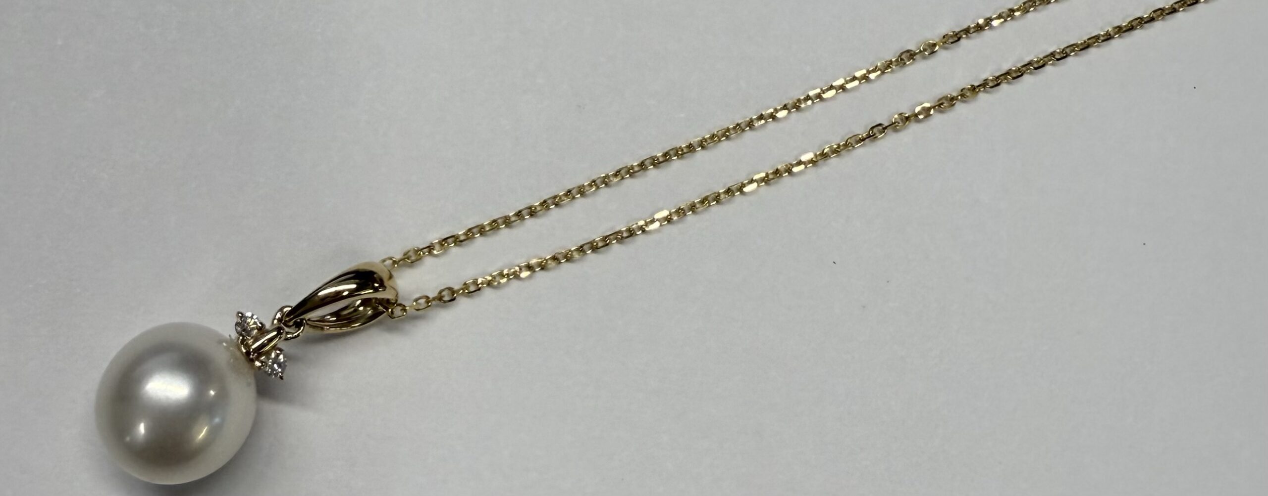 14k Yellow Gold 8.5 MM Pearl & Diamond Pendant - Image 4