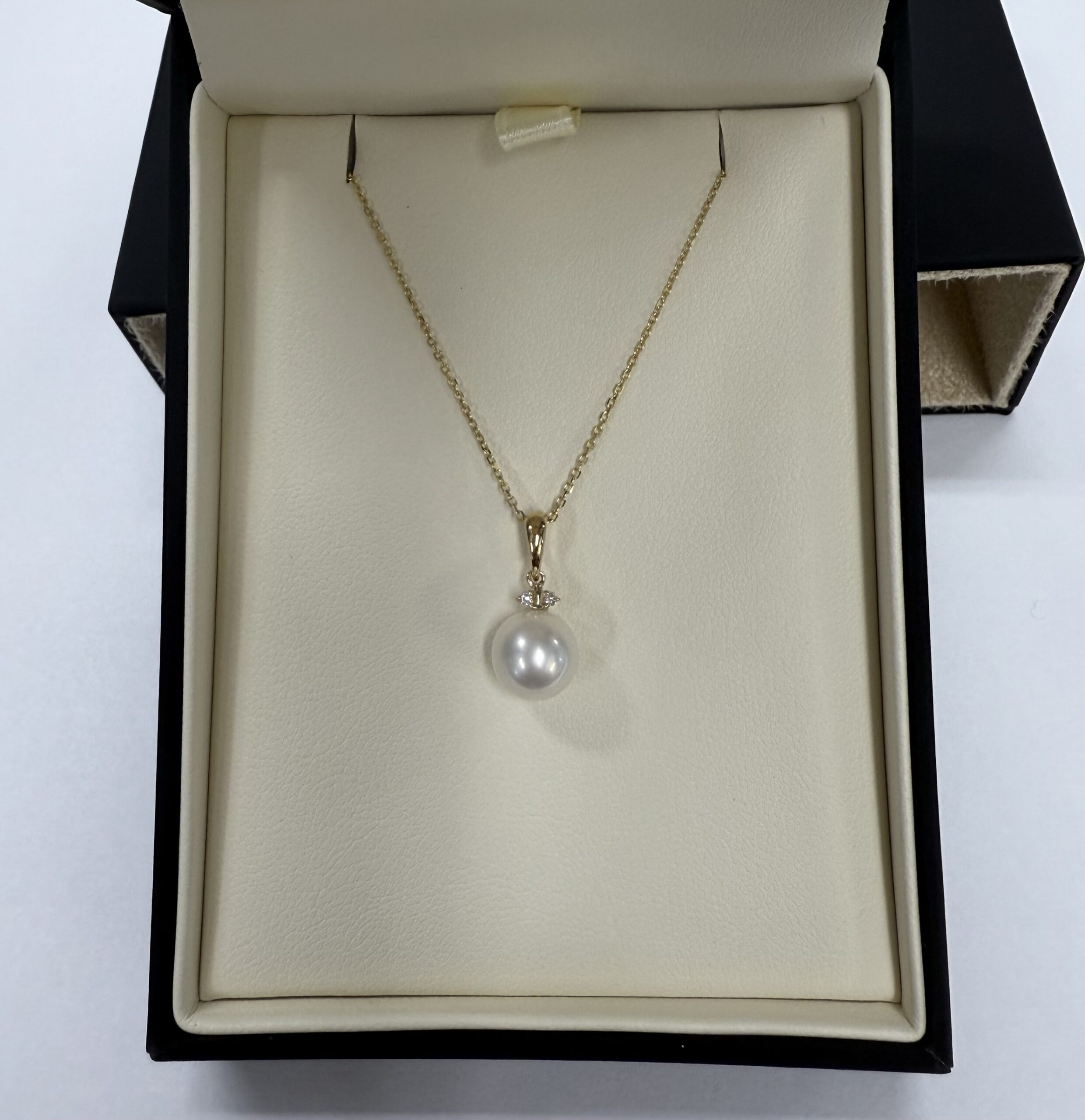 14k Yellow Gold 8.5 MM Pearl & Diamond Pendant - Image 7