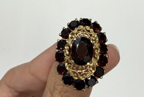 Vintage 14k Yellow Gold Genuine Garnet Cluster Ring